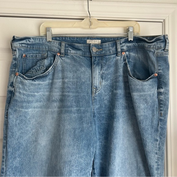 Torrid Festi Baggy Low-Rise Wide Leg Jean size 20s - Picture 5 of 7